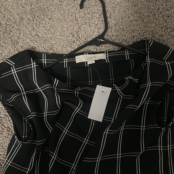 Women’s Loft Black and White Dress with tie on the side- 4- with tags - Picture 7 of 7